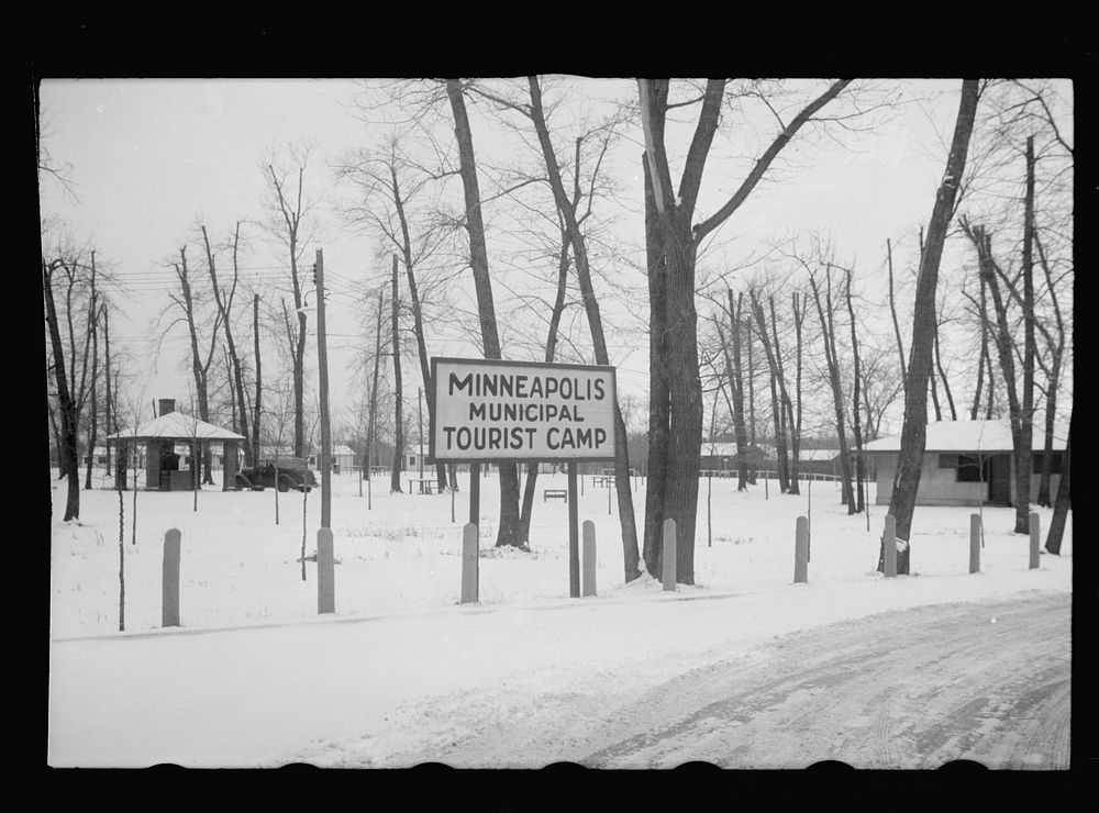 Tourist camp in winter, Minneapolis, Minnesota. Sourced from the Library of Congress.