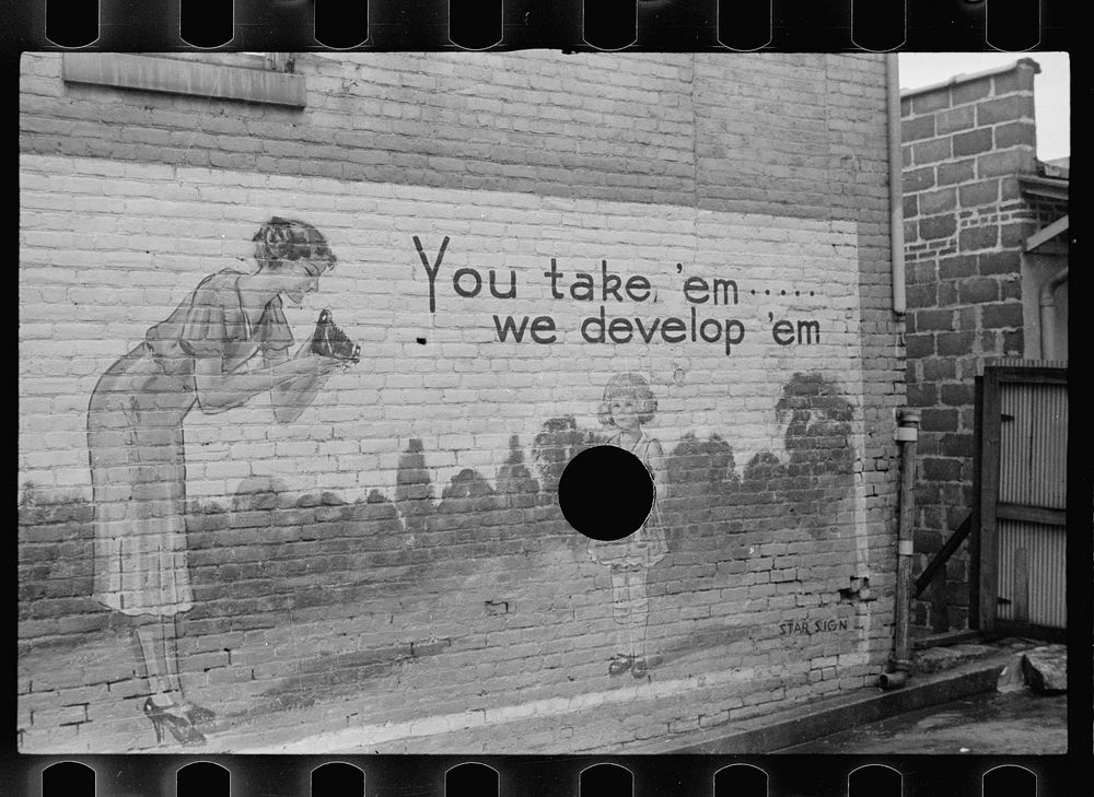 [Untitled photo, possibly related to: Sign on photo studio, Fredericksburg, Virginia]. Sourced from the Library of Congress.