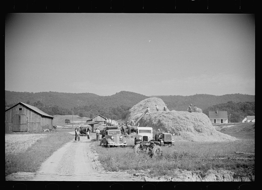[Untitled photo, possibly related to: Tygart Valley, West Virginia, threshing crew]. Sourced from the Library of Congress.