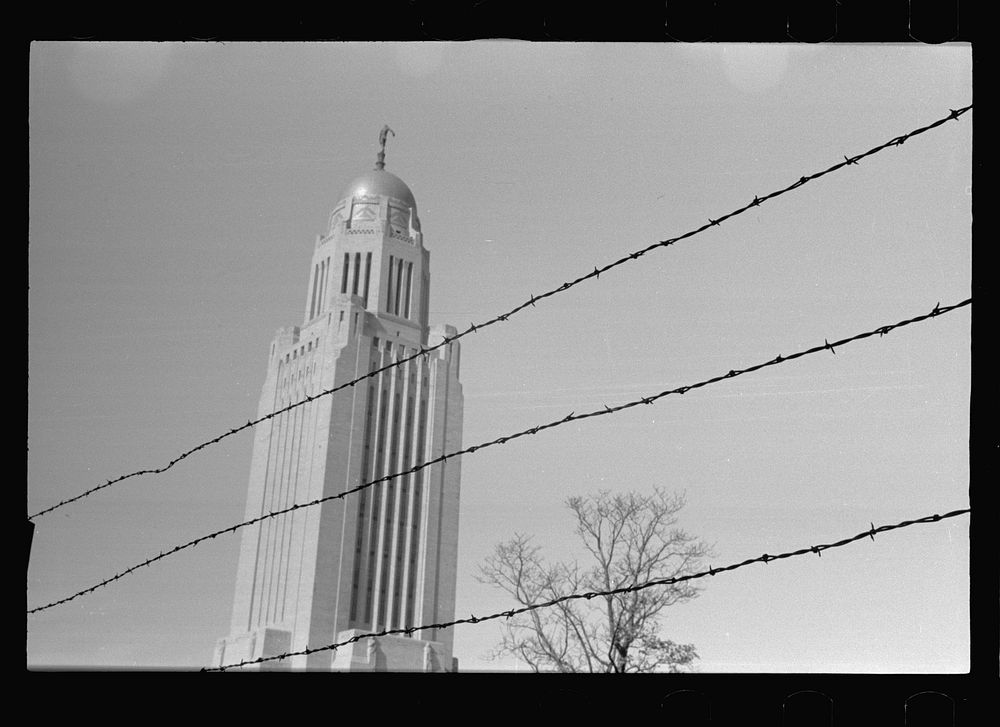 State capitol, Lincoln, Nebraska. Sourced from the Library of Congress.
