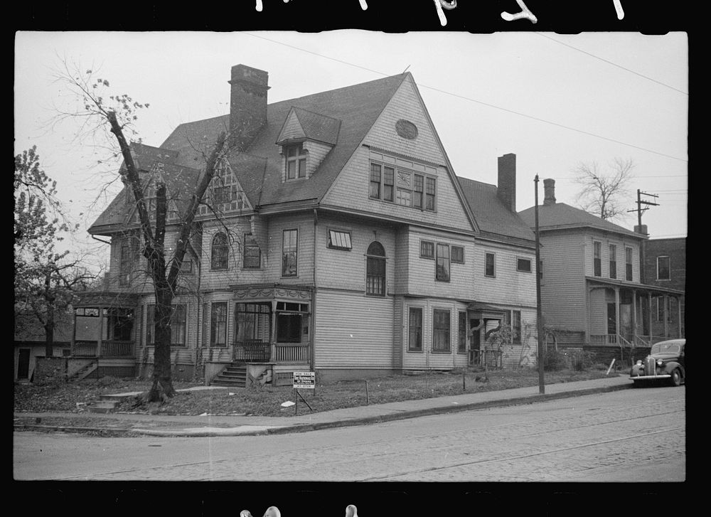 House for sale, Omaha, Nebraska. Sourced from the Library of Congress.