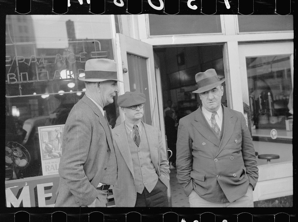 [Untitled photo, possibly related to: Men in front of pool hall, Omaha, Nebraska]. Sourced from the Library of Congress.