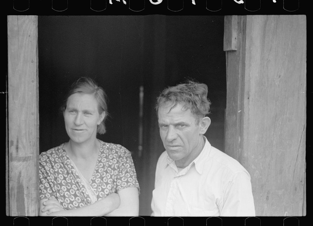 Coal miner and wife, Kempton, West Virginia. Sourced from the Library of Congress.
