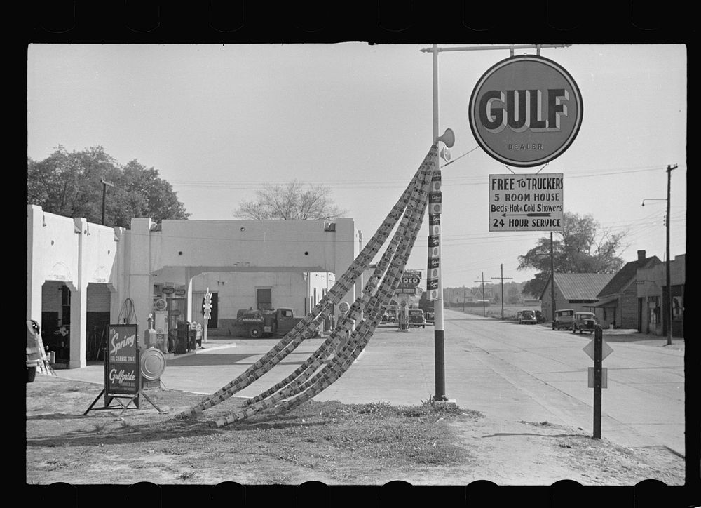 Gas station with trucker's quarters, Enfield, North Carolina. Sourced from the Library of Congress.