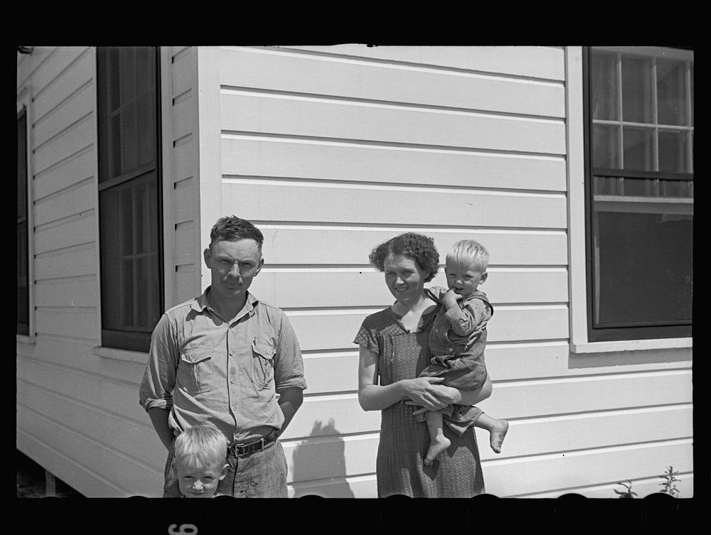 [Untitled photo, possibly related to: The Foster farm unit. Irwinville Farms, Georgia]. Sourced from the Library of Congress.