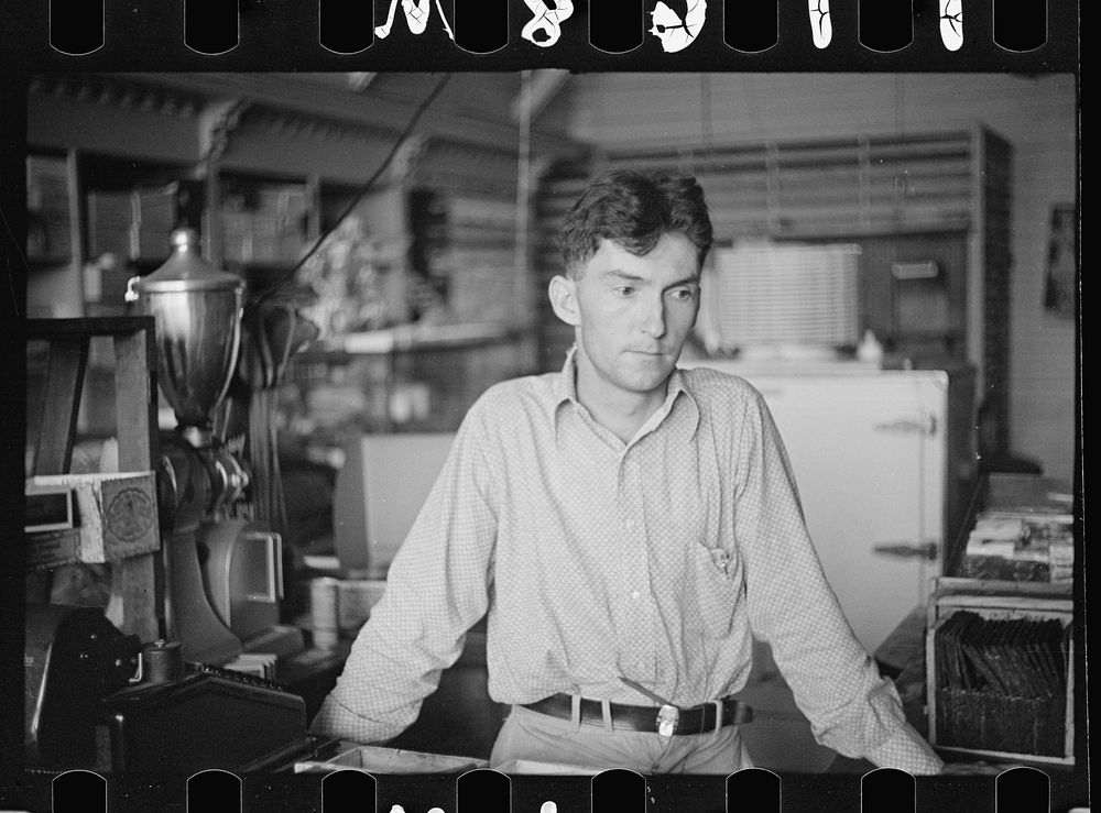 Clerk in the cooperative store in Irwinville Farms, Georgia. Sourced from the Library of Congress.