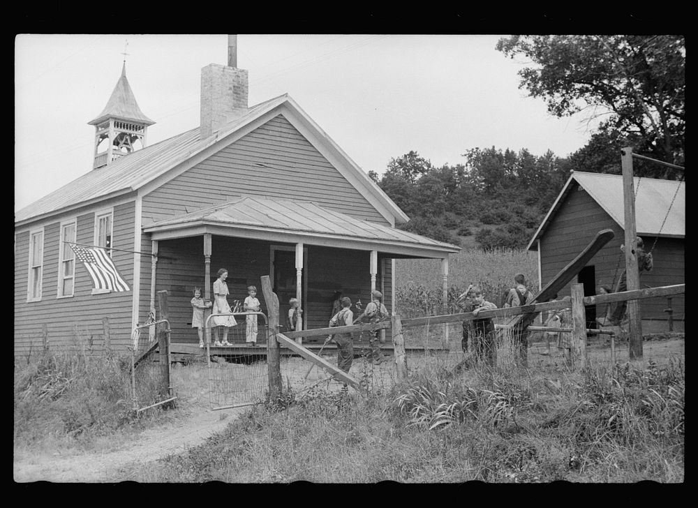 Rural school, Wisconsin. Sourced from the Library of Congress.