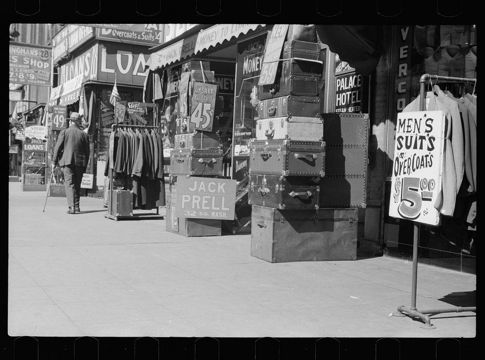 [Untitled photo, possibly related to: Pawnshops and secondhand stores in Gateway District, Minneapolis, Minnesota]. Sourced…