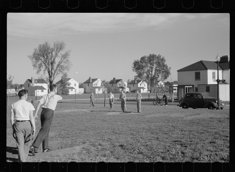 Pitching horseshoes, Greendale, Wisconsin. Sourced from the Library of Congress.