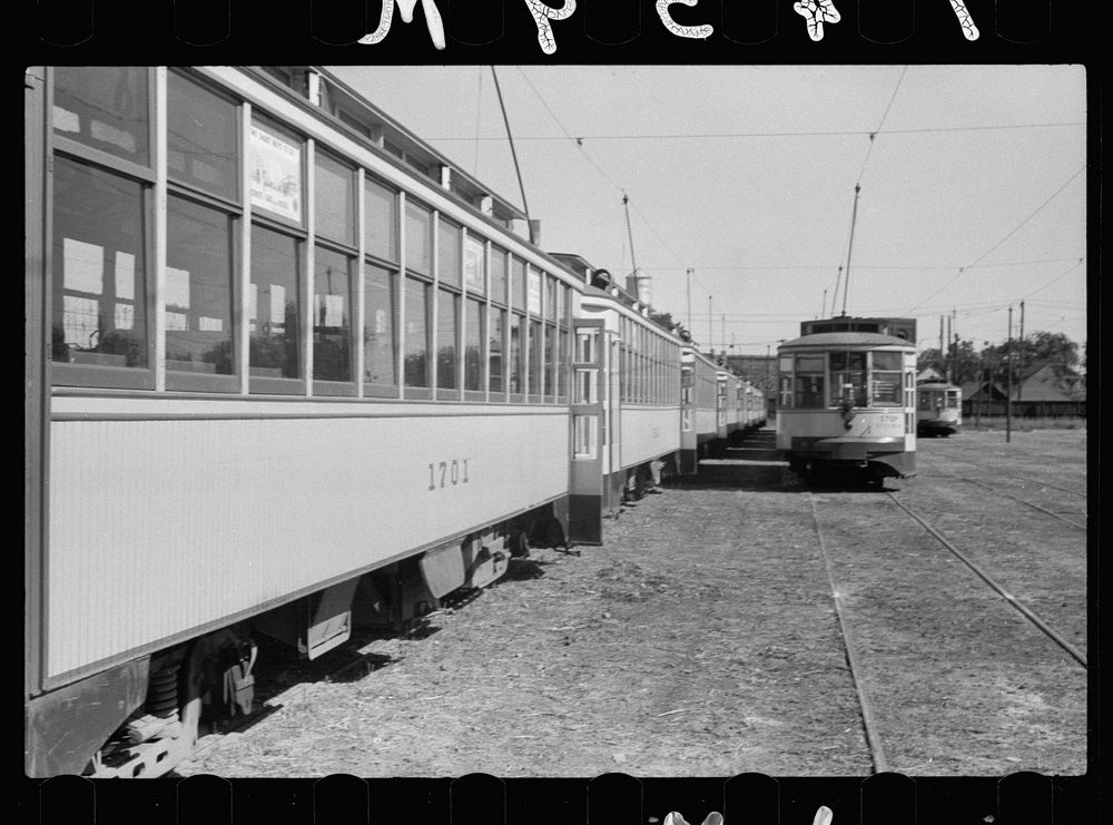 [Untitled photo, possibly related to: Streetcars in car yard, Minneapolis, Minnesota]. Sourced from the Library of Congress.