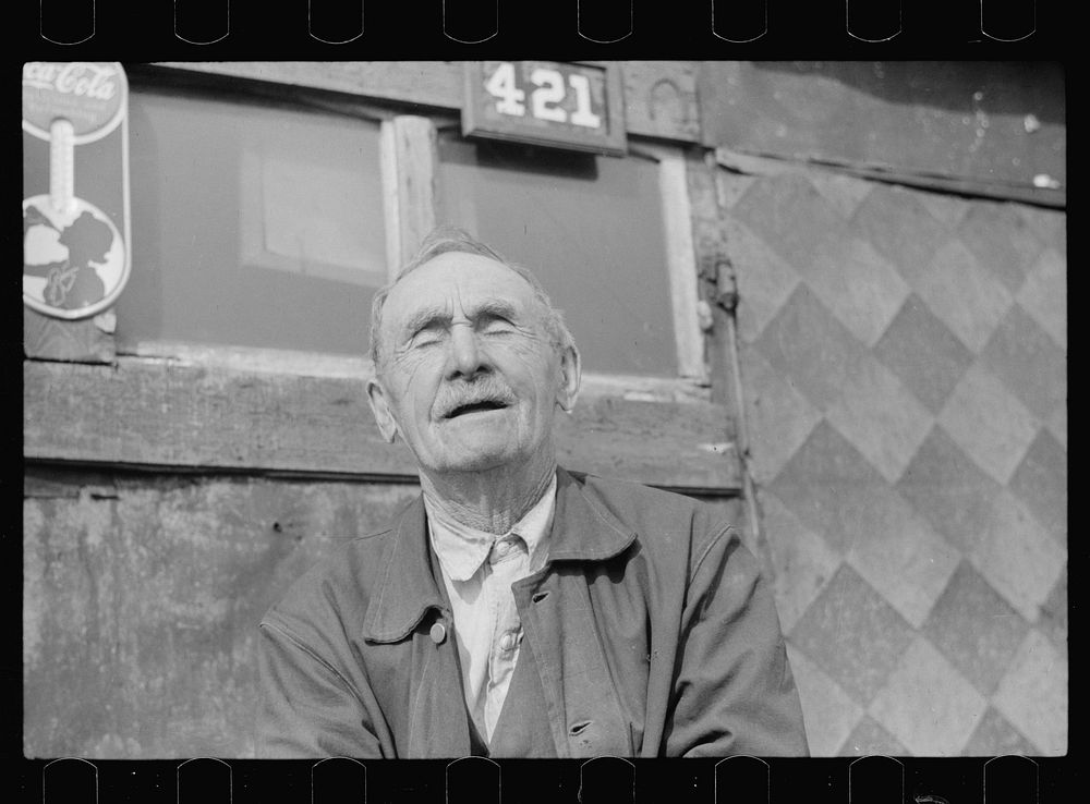 Man who lives in shack on the edge of the city dump, Dubuque, Iowa. Sourced from the Library of Congress.