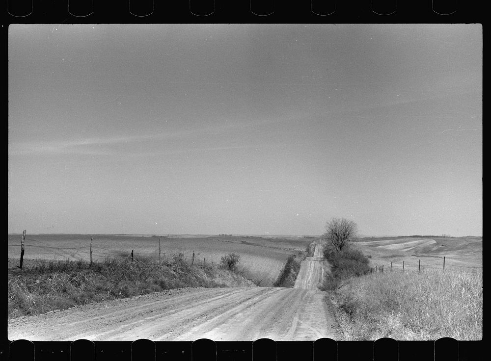 Country road, Monona County, Iowa. Sourced from the Library of Congress.