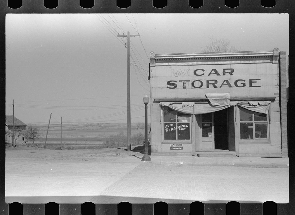 Edge of town, Woodbine, Iowa. Sourced from the Library of Congress.
