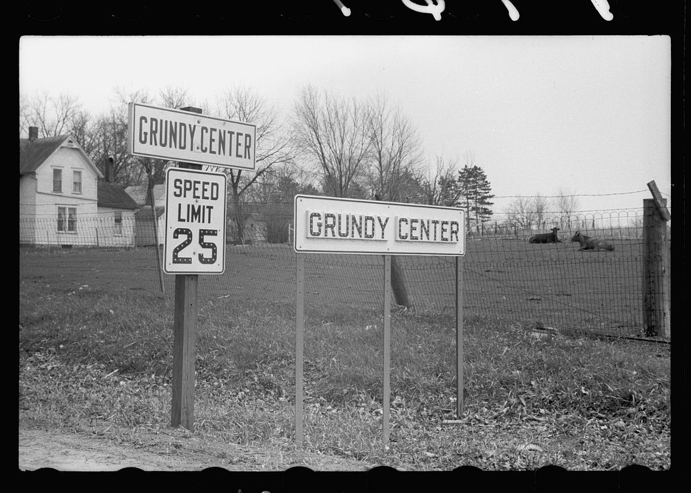 Town limits, Grundy Center, Iowa. Sourced from the Library of Congress.