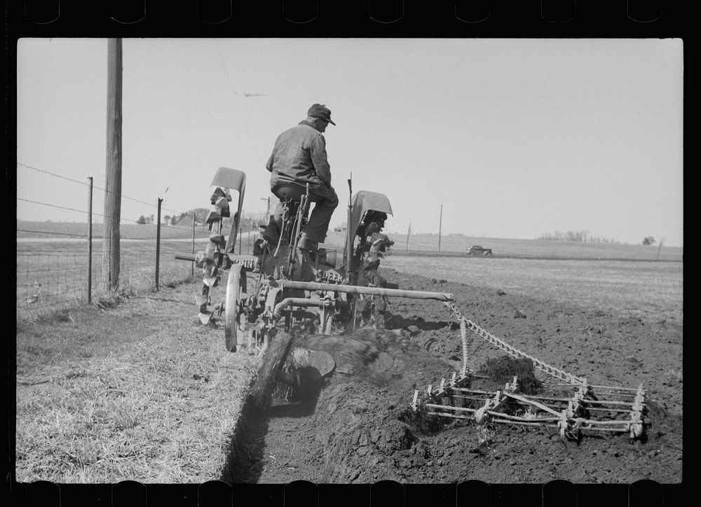 [Untitled photo, possibly related to: Plowed sod, Grundy County, Iowa]. Sourced from the Library of Congress.