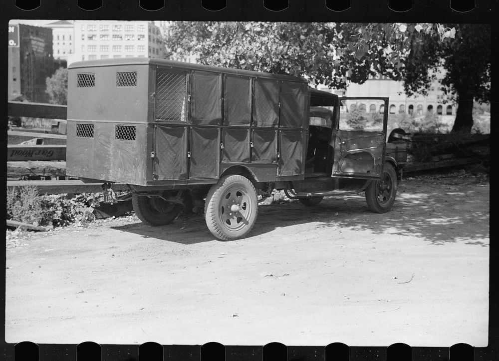Dogcatcher's truck, St. Paul, Minnesota. Sourced from the Library of Congress.