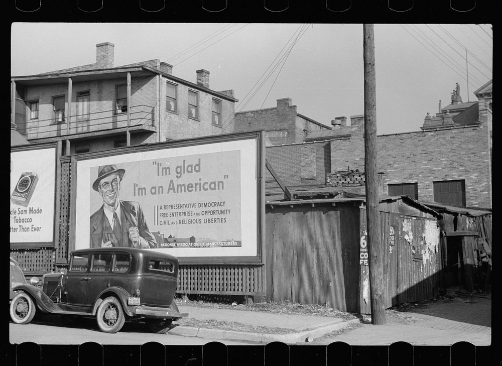 Dubuque, Iowa, National Association of Managers signboard. Sourced from the Library of Congress.
