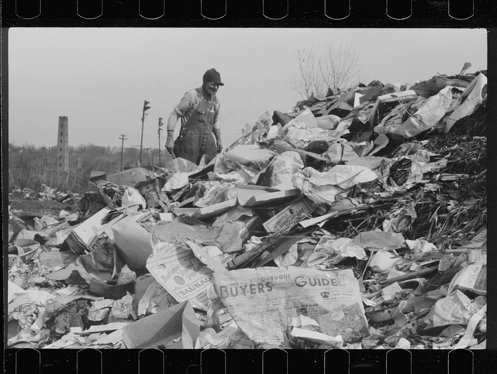 [Untitled photo, possibly related to: Scavenging the city dump, Dubuque, Iowa]. Sourced from the Library of Congress.