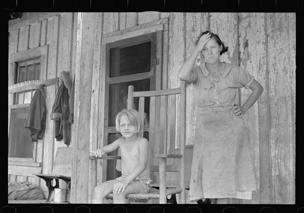 [Untitled photo, possibly related to: Wife of a sharecropper, Stortz cotton plantation, Pulaski County, Arkansas]. Sourced…