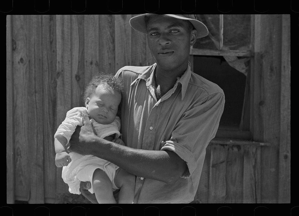  tenant farmer, Lee County, Mississippi. Sourced from the Library of Congress.