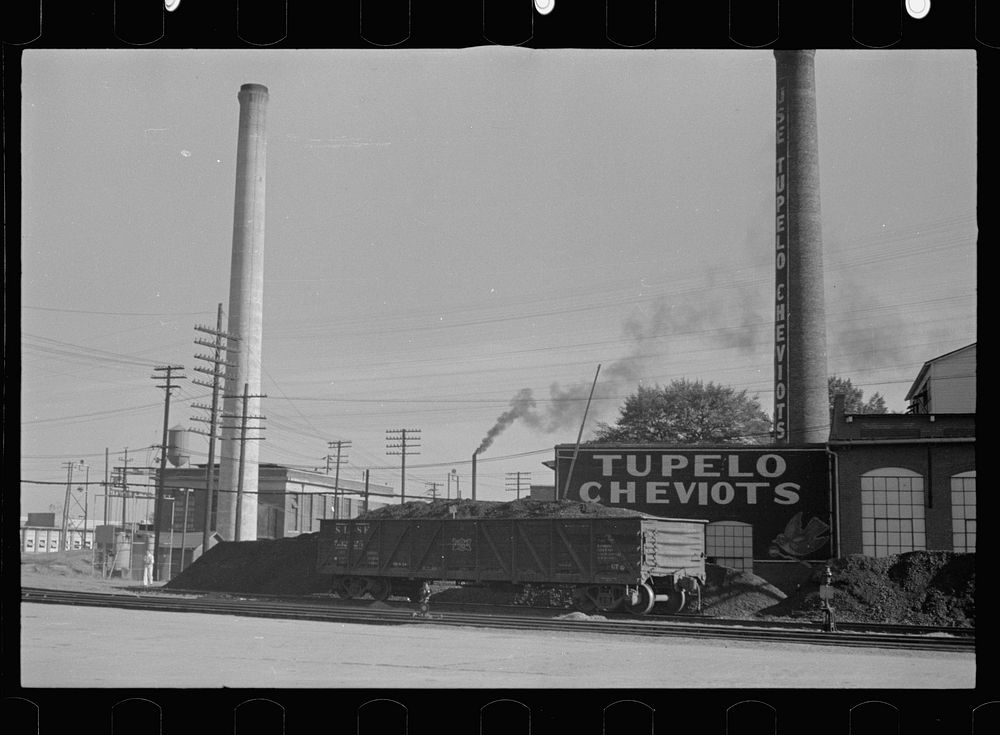 [Untitled photo, possibly related to: Woolen mills at Tupelo, Mississippi]. Sourced from the Library of Congress.