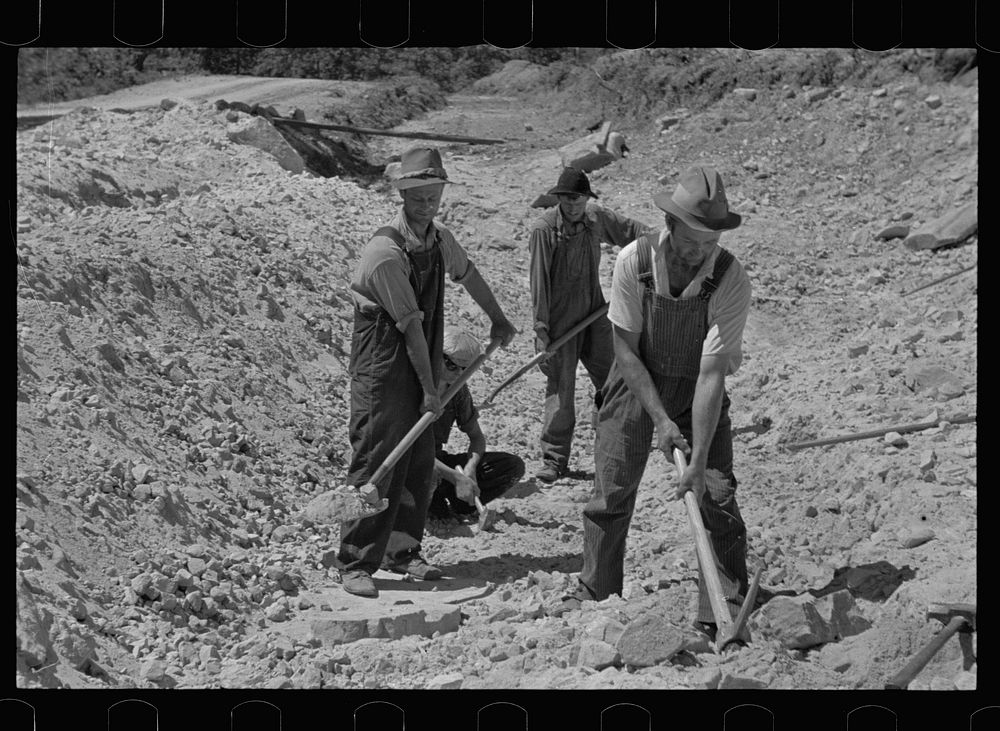 Farmers who have been resettled at Skyline Farms, at work in sand pit. Sourced from the Library of Congress.