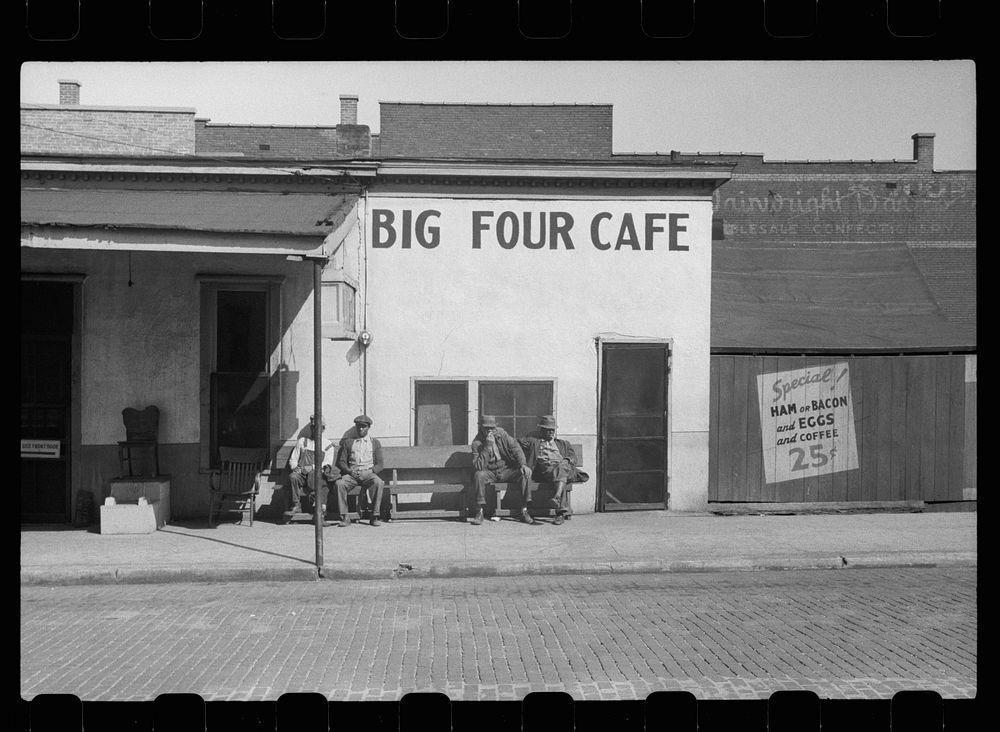 Big Four Cafe, Cairo, Illinois. Sourced from the Library of Congress.