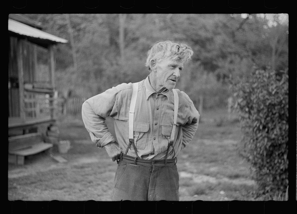 Old farmer in Ozark cut-over area, Missouri. Sourced from the Library of Congress.