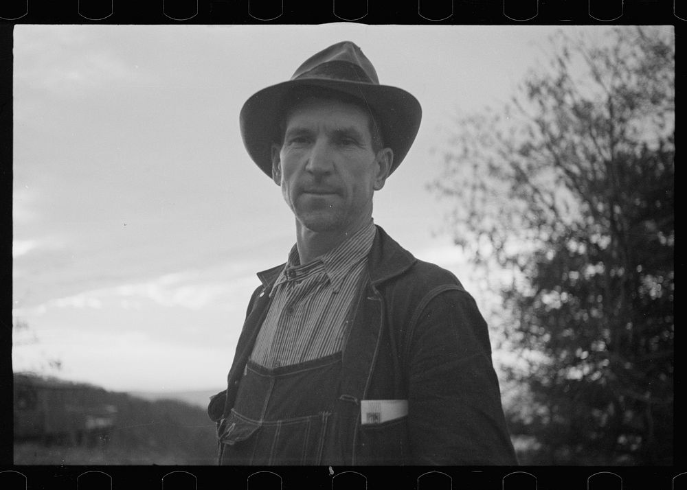 [Untitled photo, possibly related to: One of the men from Nicholson Hollow who has found employment at the nearby summer…