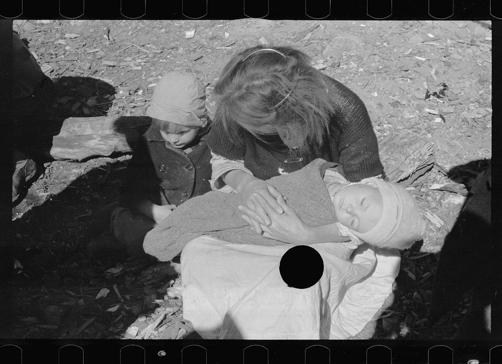[Untitled photo, possibly related to: Dicee Corbin with some of her children and grandchildren, Shenandoah National Park…