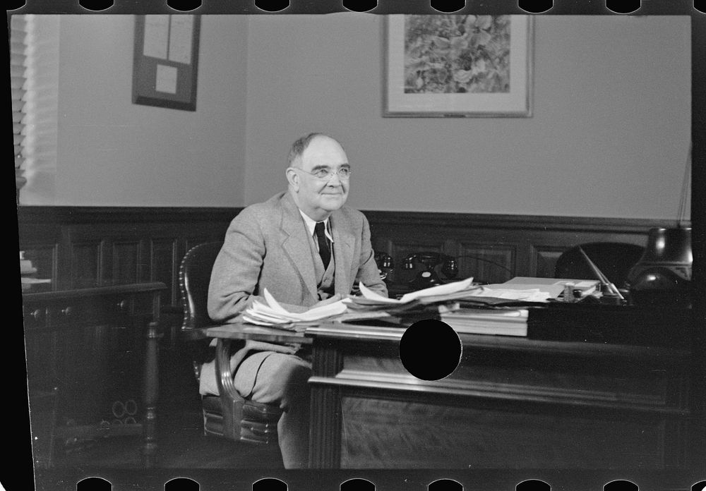 [Untitled photo, possibly related to: Dr. Alexander, assistant to the administrator of the U.S. Resettlement Administration…