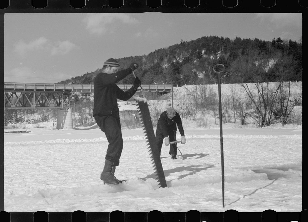 Cutting ice on the Ottaqueechee River, Coos County, New Hampshire. Sourced from the Library of Congress.
