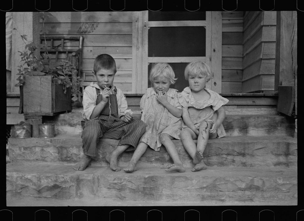 Children of resettlement farmer, Skyline Farms, Alabama. Sourced from the Library of Congress.