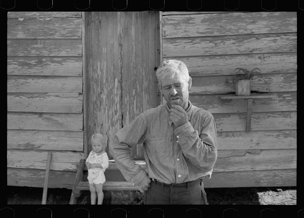 Resettled farmer who has failed to cooperate with Wolf Creek Farm Project, Georgia. Sourced from the Library of Congress.
