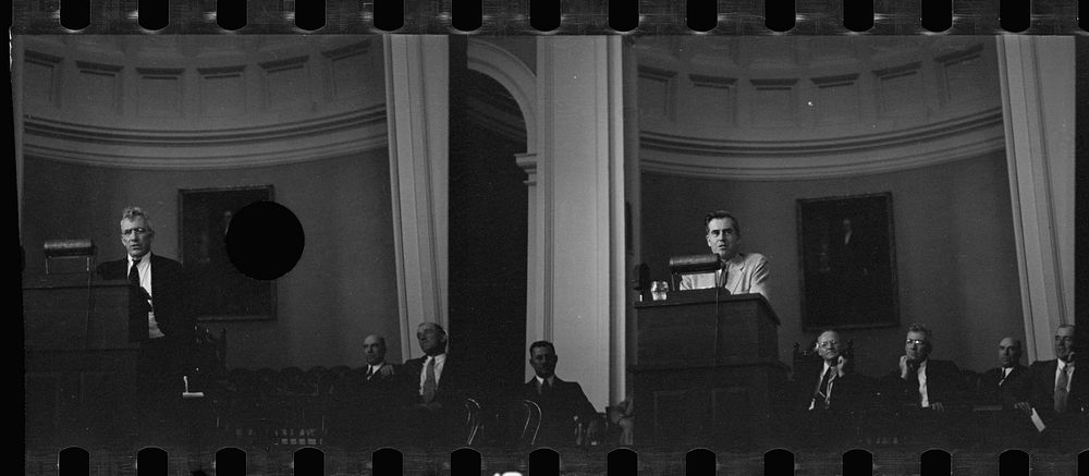 [Untitled photo, possibly related to: Secretary Wallace addressing a group of Vermont and New Hampshire farmers at Hanover…