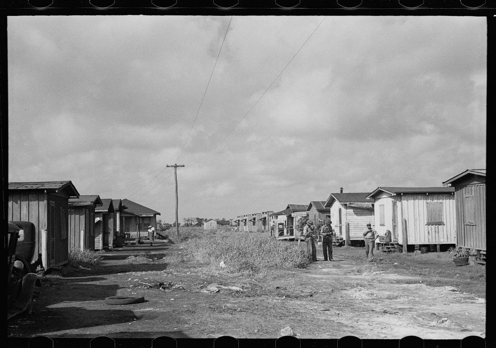 Housing in the  section of Belle Glade, Florida. Sourced from the Library of Congress.