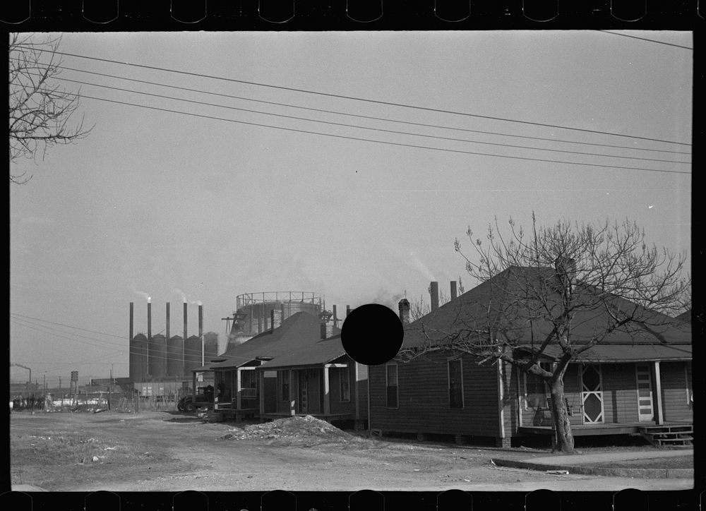 [Untitled photo, possibly related to: Company houses, Birmingham, Alabama]. Sourced from the Library of Congress.
