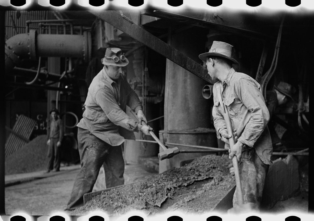 Tapping a blast furnace for slag, Pittsburgh, Pennsylvania. Sourced from the Library of Congress.
