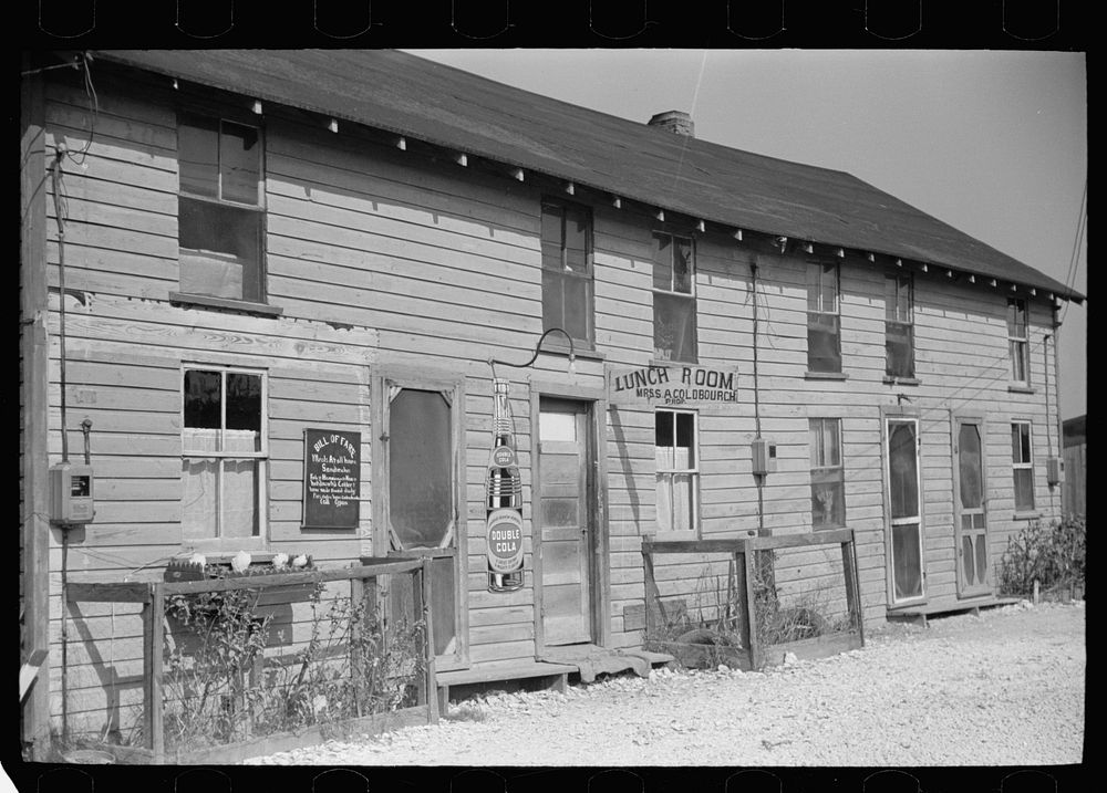 Lunch room, Shellpile, New Jersey. Sourced from the Library of Congress.