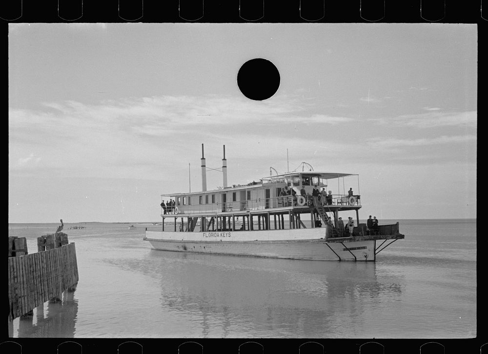 [Untitled photo, possibly related to: Ferry, Key West, Florida]. Sourced from the Library of Congress.