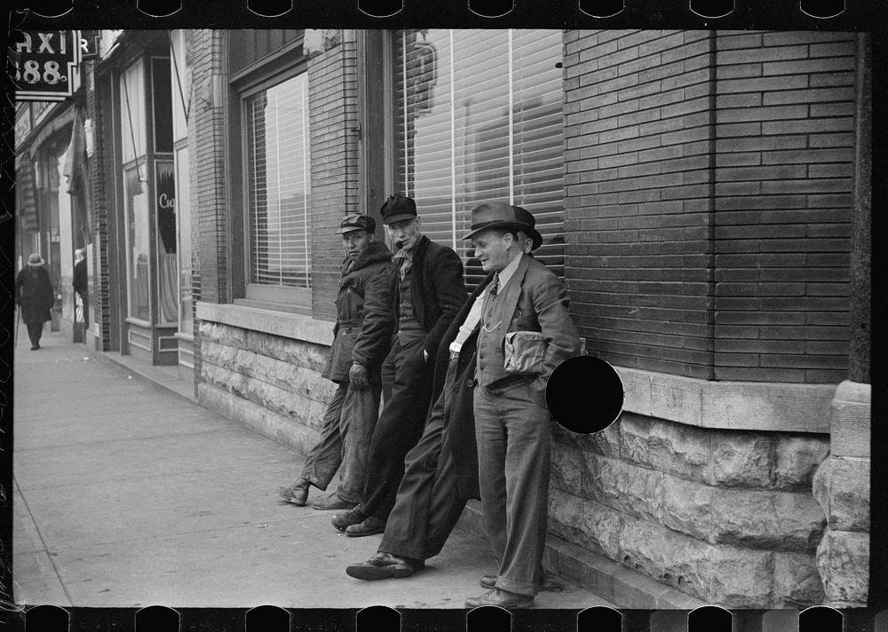 [Untitled photo, possibly related to: Unemployed miners, Herrin, Illinois]. Sourced from the Library of Congress.