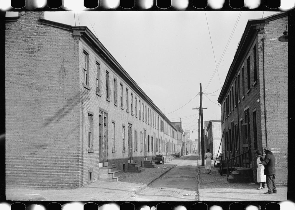 Slum alley, Camden, New Jersey. Sourced from the Library of Congress.