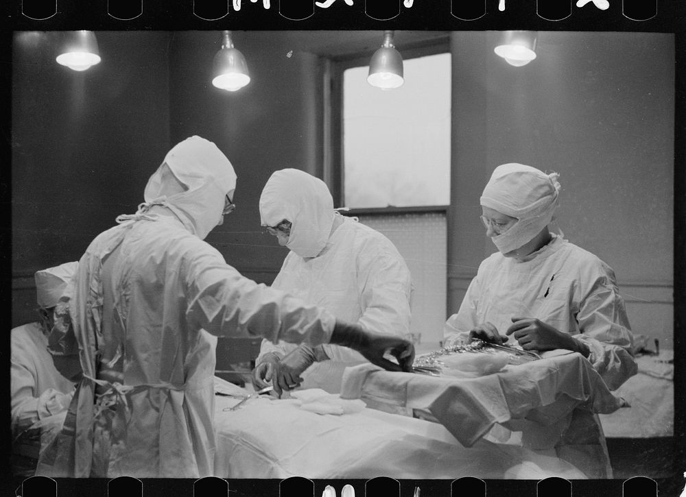 Operation, Herrin Hospital (private), Herrin, Illinois. Sourced from the Library of Congress.