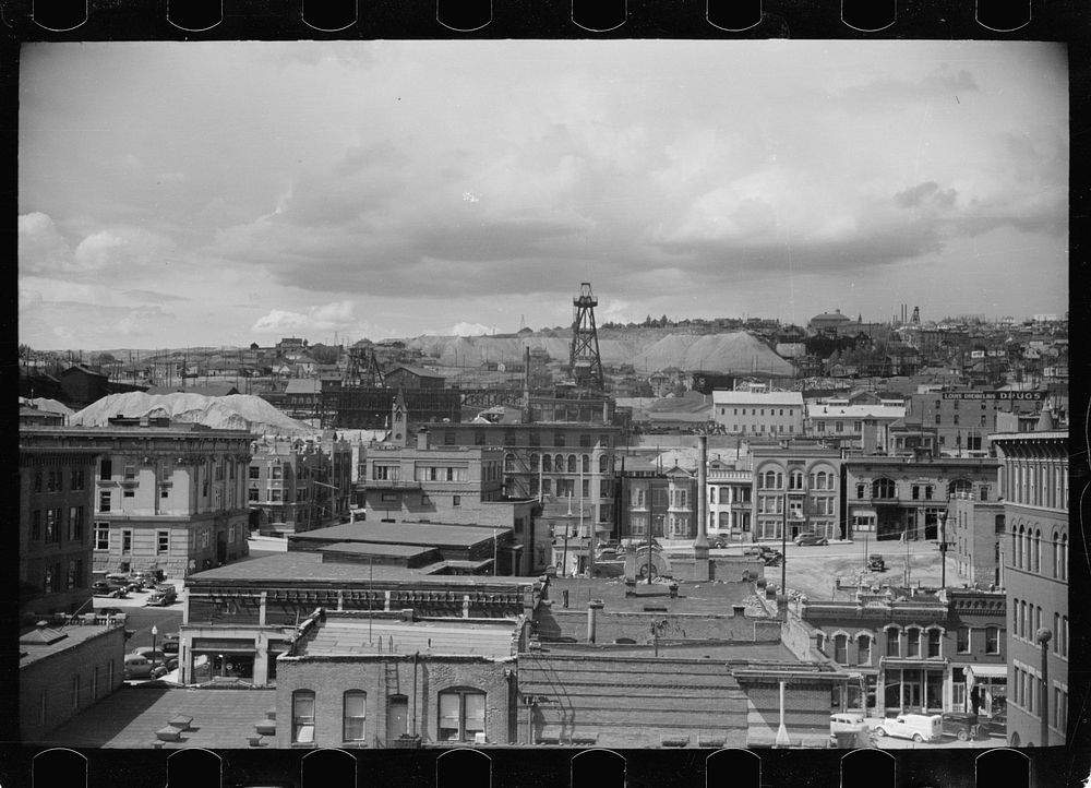 [Untitled photo, possibly related to: View from center of town, Butte, Montana]. Sourced from the Library of Congress.