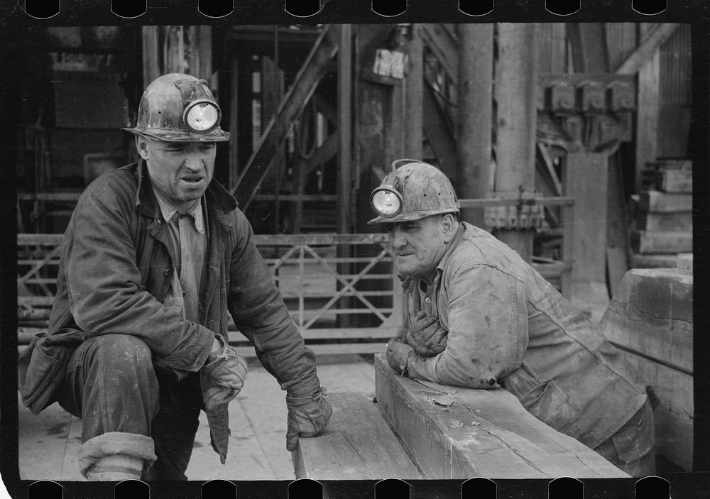 Copper miners, Butte, Montana. Sourced from the Library of Congress.