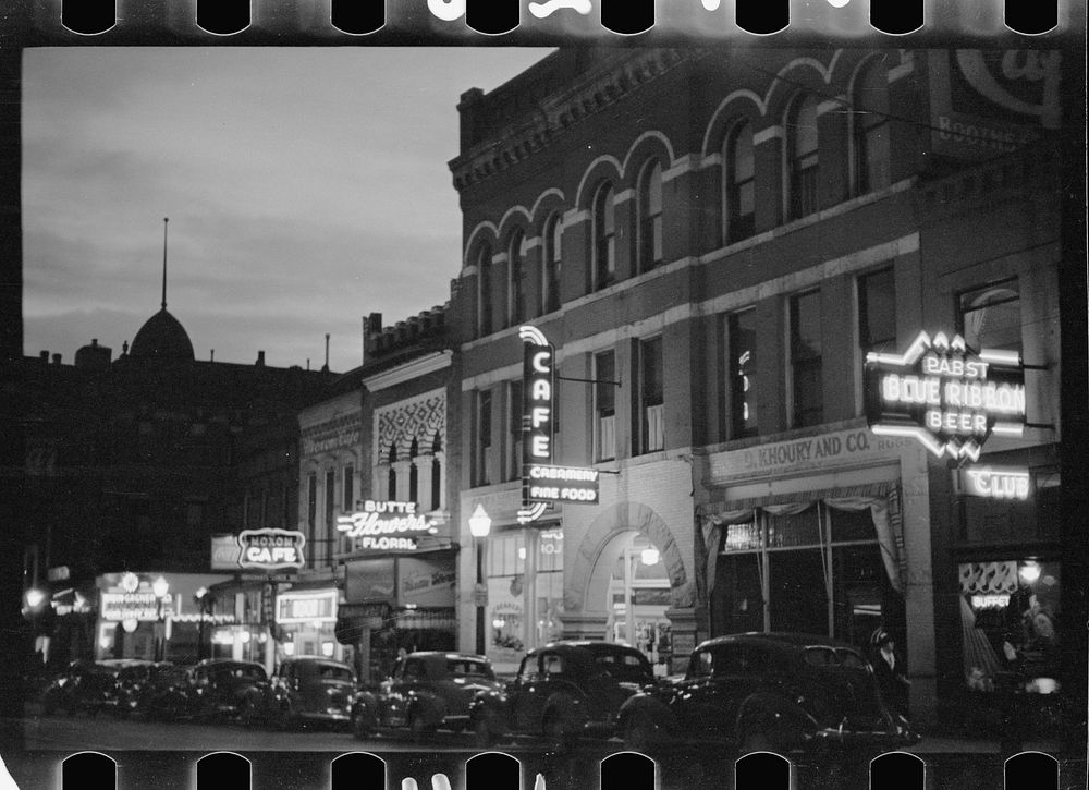 [Untitled photo, possibly related to: Night street scene, Butte, Montana]. Sourced from the Library of Congress.