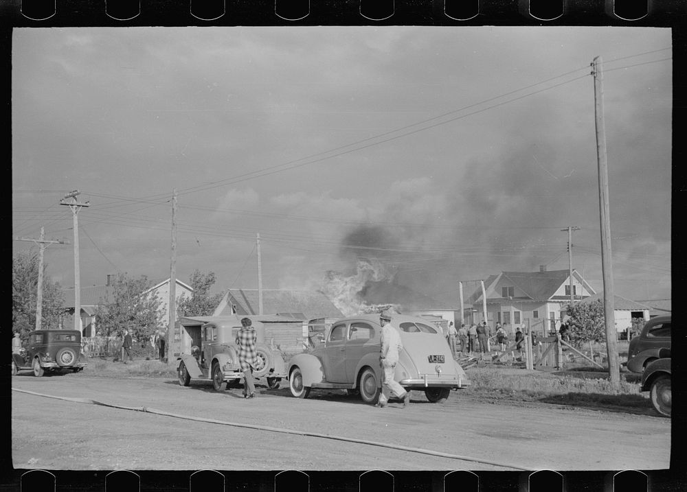 [Untitled photo, possibly related to: Fire, Terry, Montana]. Sourced from the Library of Congress.