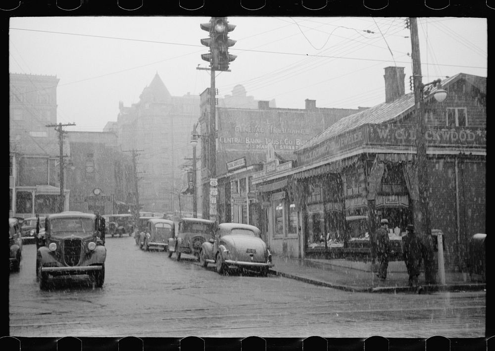 Snowstorm, Parkersburg, West Virginia. Sourced from the Library of Congress.