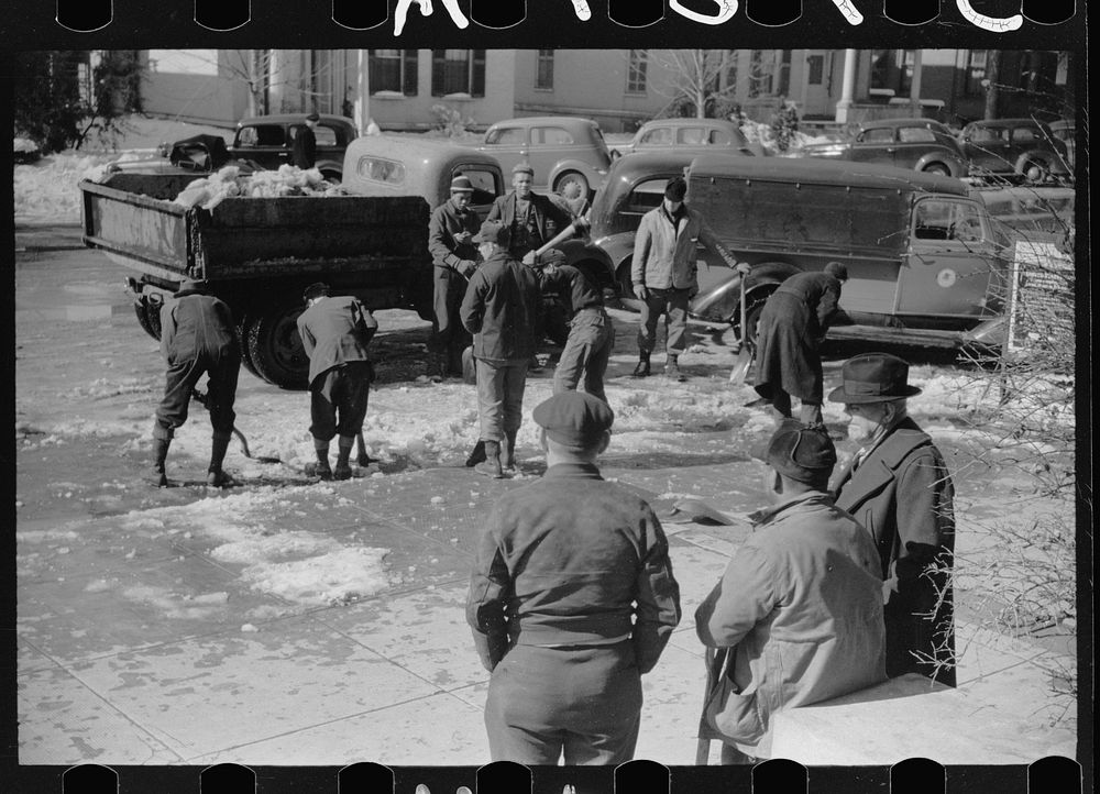 Clearing the snow off city streets, Chillicothe, Ohio. Sourced from the Library of Congress.