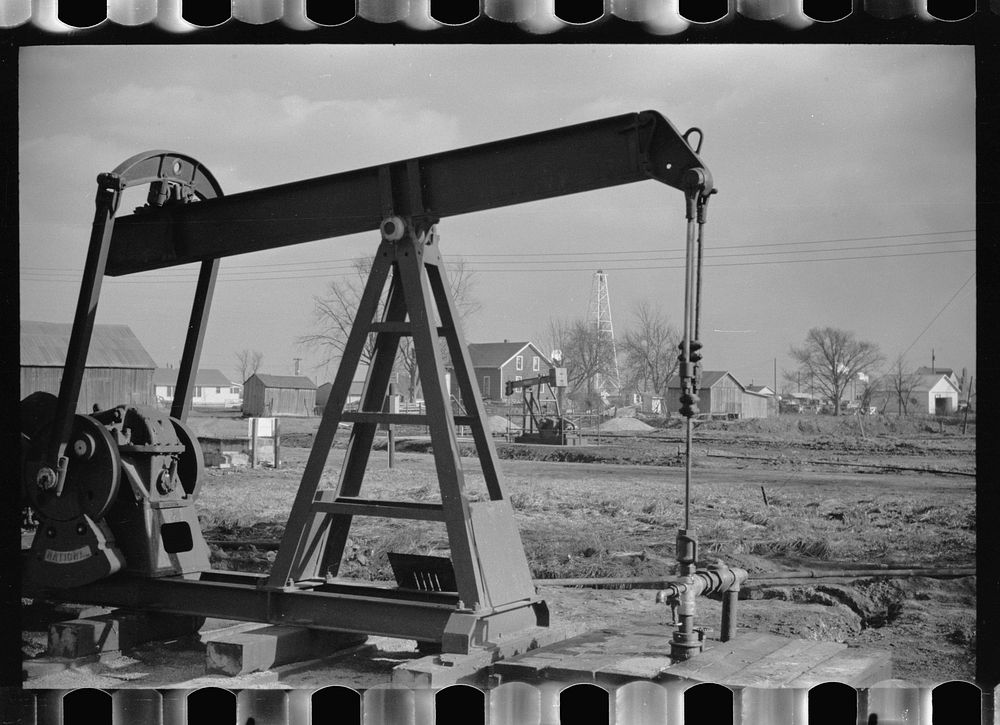 Oil wells, Marion County, Illinois. Sourced from the Library of Congress.